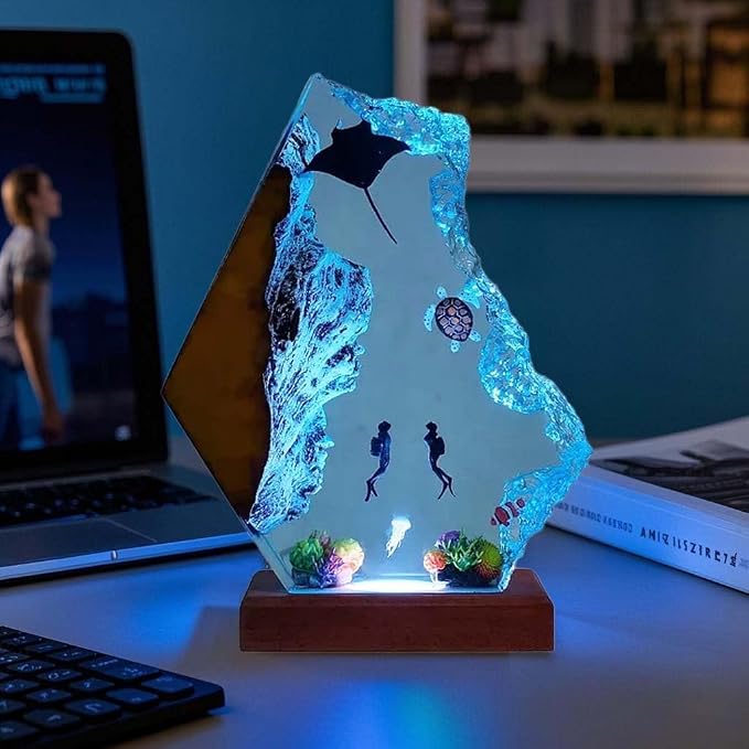 Handmade 3D Ocean Resin Lamp, USB Powered Resin Night Light - Image 6