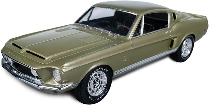 AMT 1968 Shelby GT 500 1:25 Scale Model Kit - Image 6
