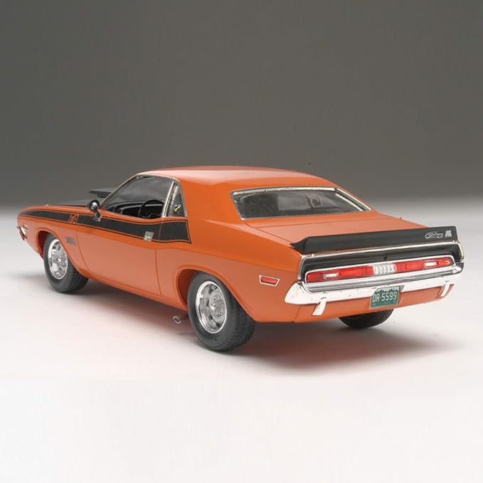 Revell 1: 24 '70 Dodge Challenger 2 'N 1 - Image 3