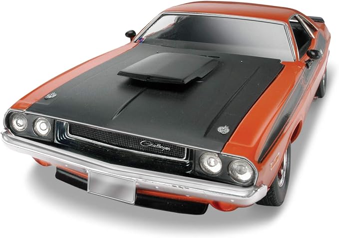 Revell 1: 24 '70 Dodge Challenger 2 'N 1 by Revell