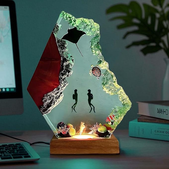 Handmade 3D Ocean Resin Lamp, USB Powered Resin Night Light - Image 9