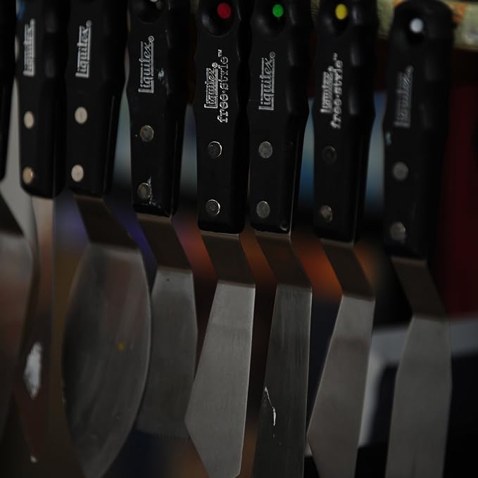 Liquitex Professional Freestyle Large Scale Knives 4-Piece Ring Set - Image 2