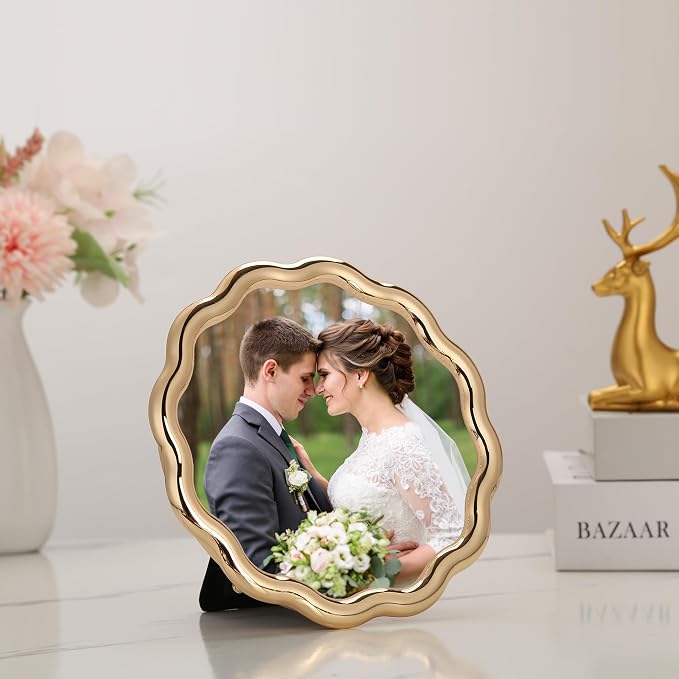 High-End Gold 4x4'' Round Zinc Alloy Picture Frames, Unique Wave Design - Image 2