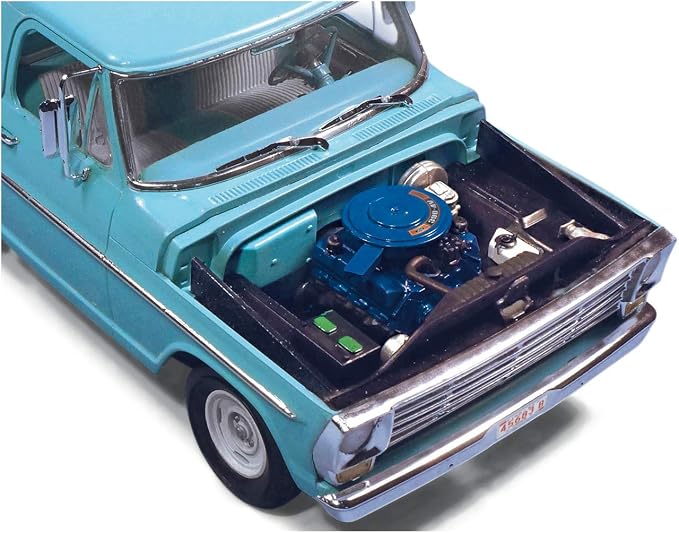 1967 Ford F-100 Service Bed Pickup Plastic Model Kit 1:25 - Image 3